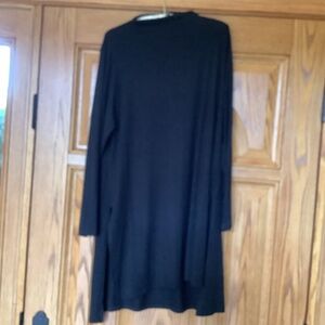 LISA RINNA Black Long Sleeve Top with side slits